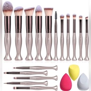 NIP BS-MALL Makeup Brushes (16 Champagne brushes + 3 Sponges)
